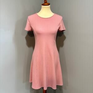 Forever 21 Pink Ribbed Knit Stretchy Short Sleeve Fit & Flare Mini Dress, Size M